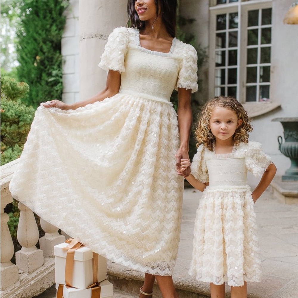 Ivy City Co Cream Midi Dress